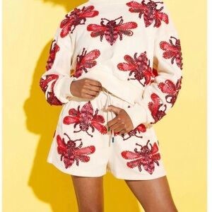 QUEEN OF SPARKLES Cream Sweatshirt with Pink Sequin Bee Embellishments NWT. Med